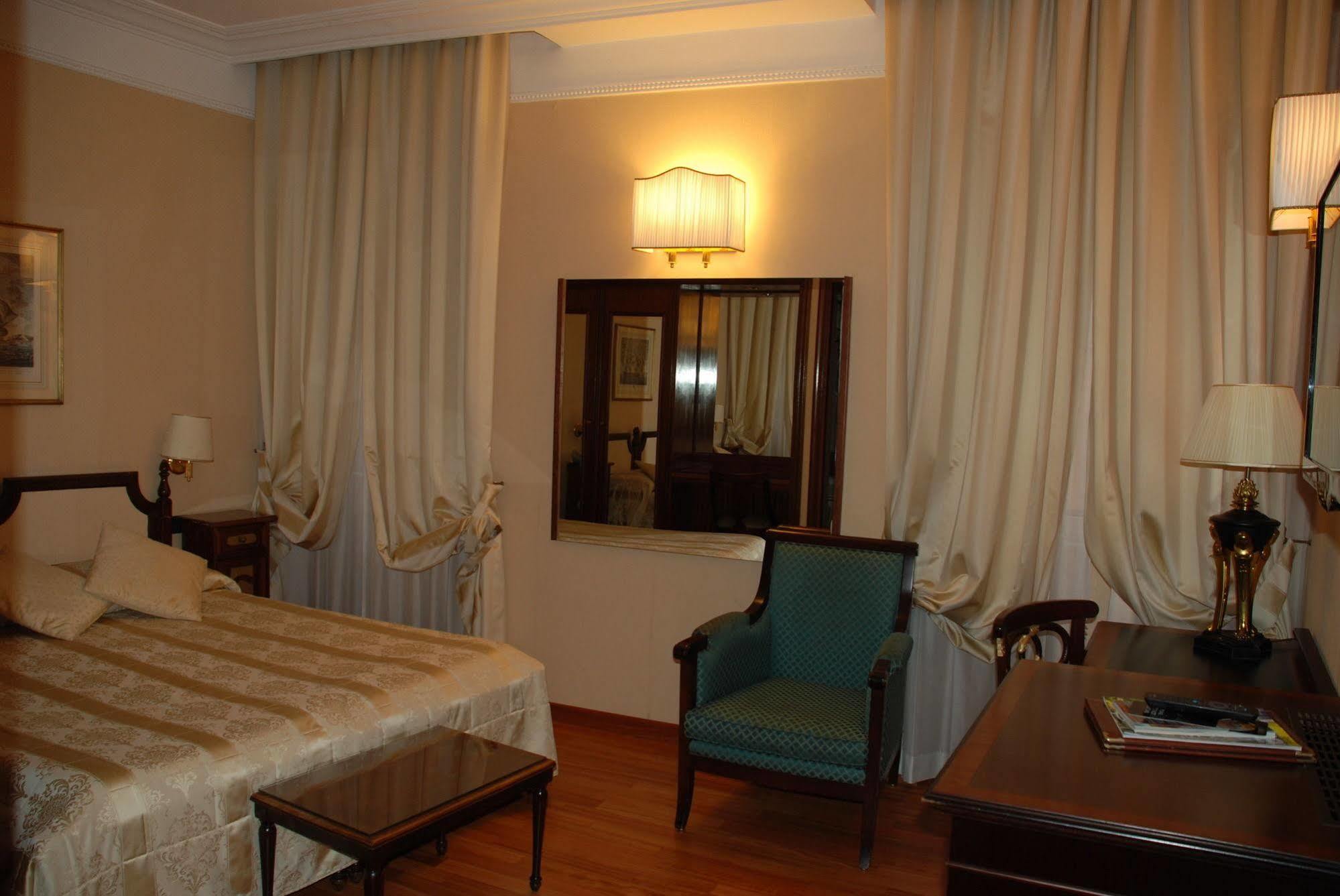 Hotel Cecil Ρώμη Εξωτερικό φωτογραφία